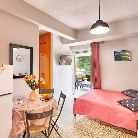 Daire Arilena Paralia (Voiotia)